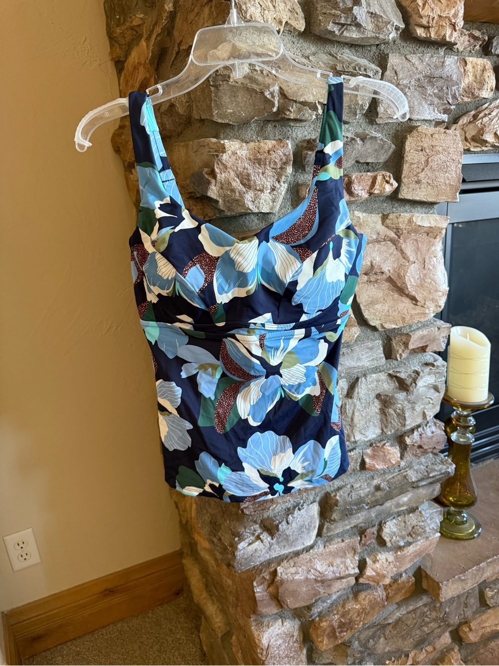 Athleta Navy and Light Blue Floral Tankini Bra Top
